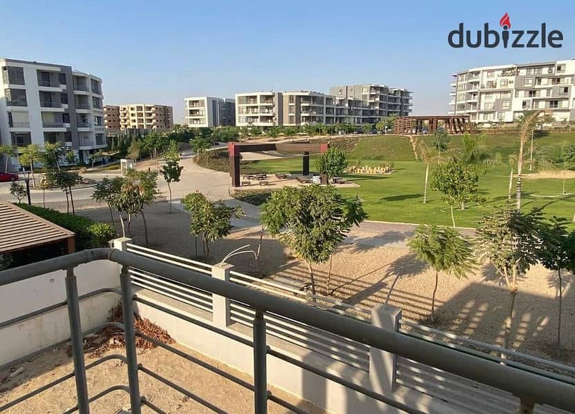 Apartment for sale at the old price in the most upscale compounds in Egypt, in front of the airport + in installments 0