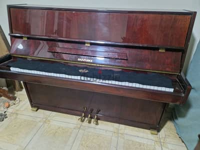 بيانو ماركه Suzuki acoustic professional  يبانى الأصل