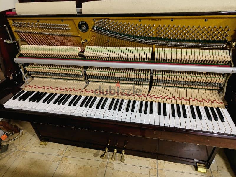 بيانو ماركه Suzuki acoustic professional  يبانى الأصل 8