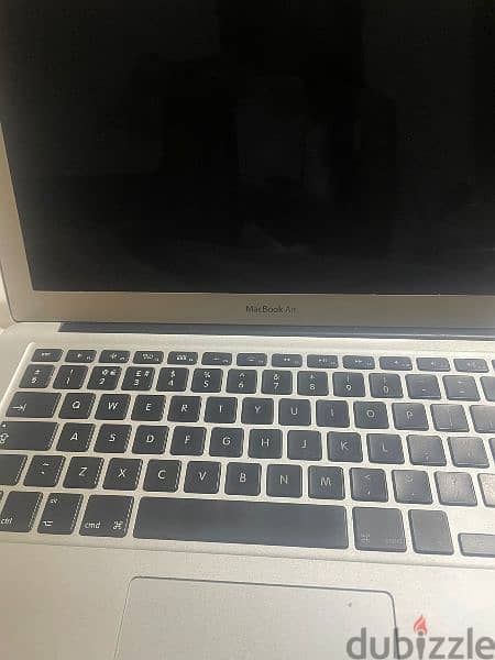 MacBook 1