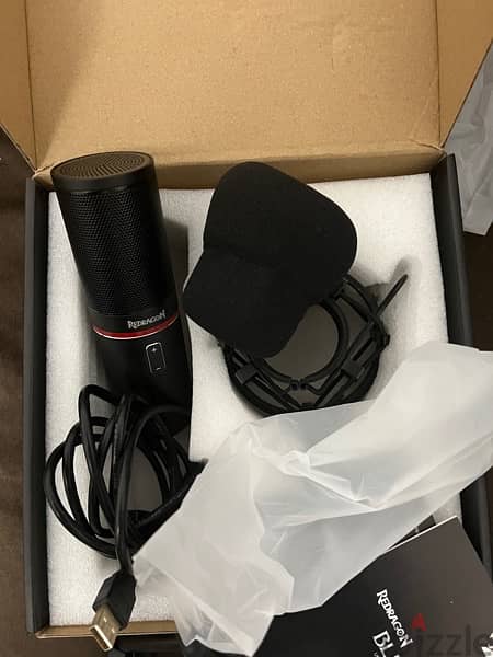 Redragon Blazar GM300 Microphone 1