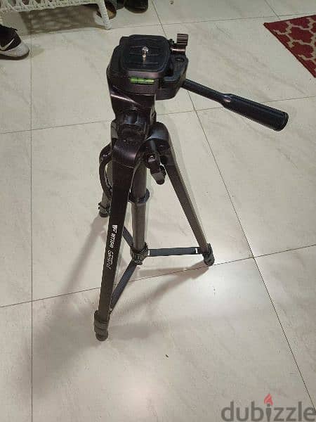 Canon 4000D + stand +camera bag 4