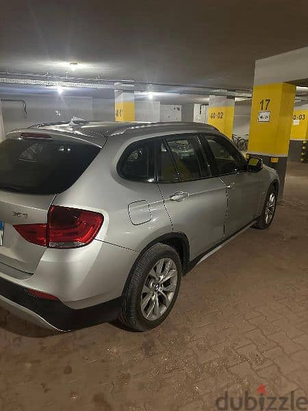 BMW X1 2011 1