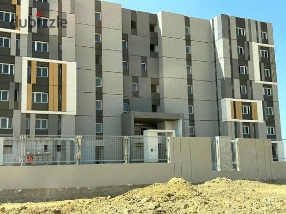 Apartment by Hassan Allam with a 5% Down Payment in the Best Location in Future City, facing Madinaty, near the Capital and the airport, in Hab Town 1