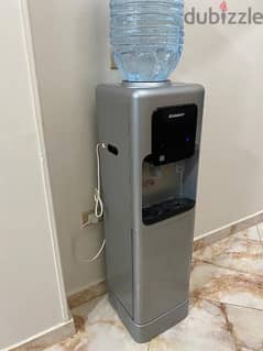 مبرد مياة -  Dispenser