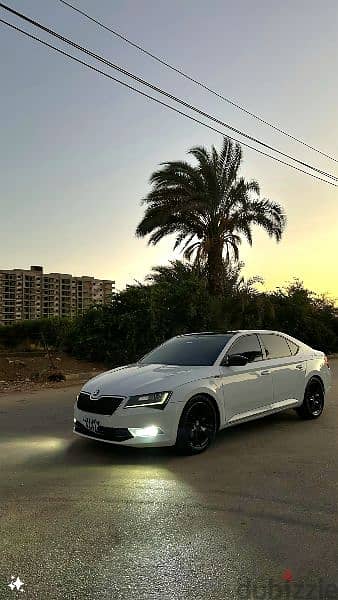 Skoda Superb 2019 1