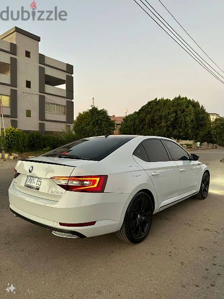 Skoda Superb 2019 5