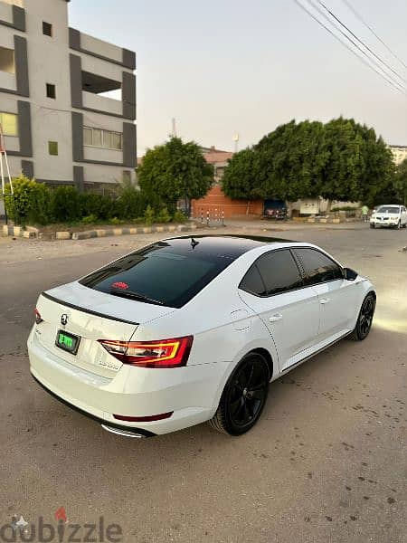 Skoda Superb 2019 7