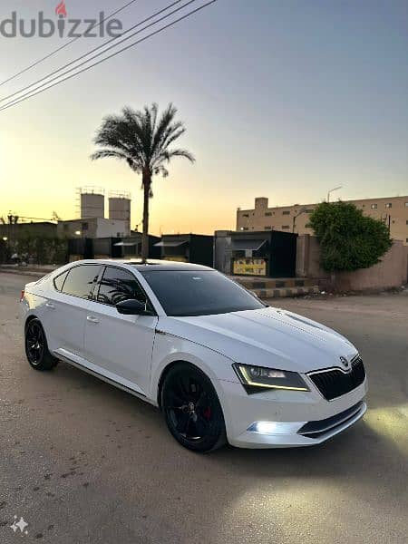 Skoda Superb 2019 12