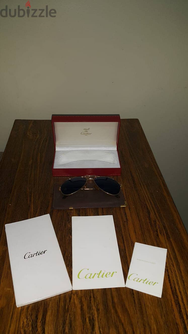 نظارة " cartier "  لرجال الاعمال ولهواة الذوق الرفيع 1