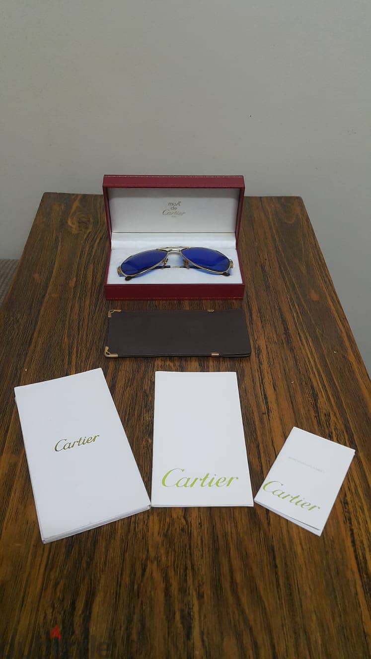 نظارة " cartier "  لرجال الاعمال ولهواة الذوق الرفيع 2