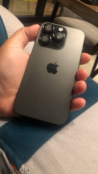 iphone 15 pro like new 100% battery health 8