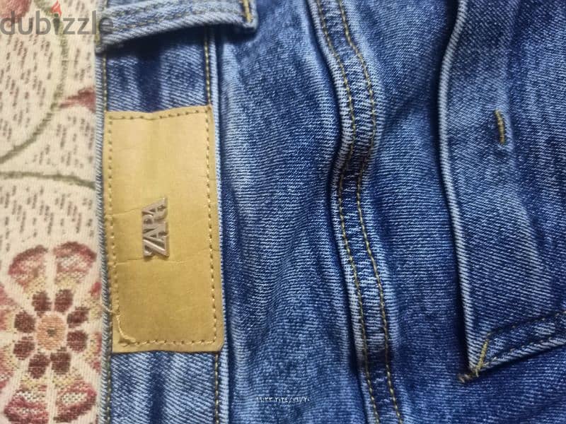 بنطلون جينز ليجن من ZARA 3