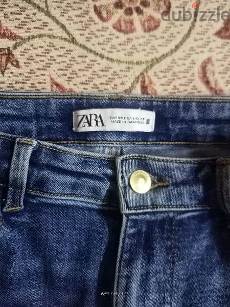 بنطلون جينز ليجن من ZARA 4