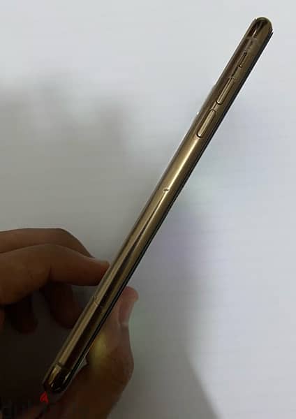 ايفون xs max 8