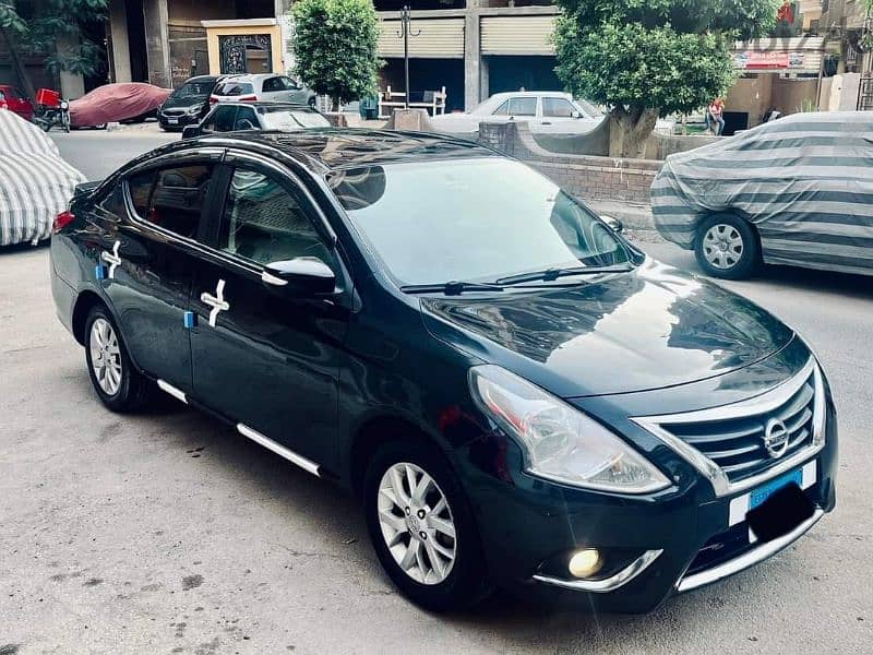 Nissan Sunny 2017 10