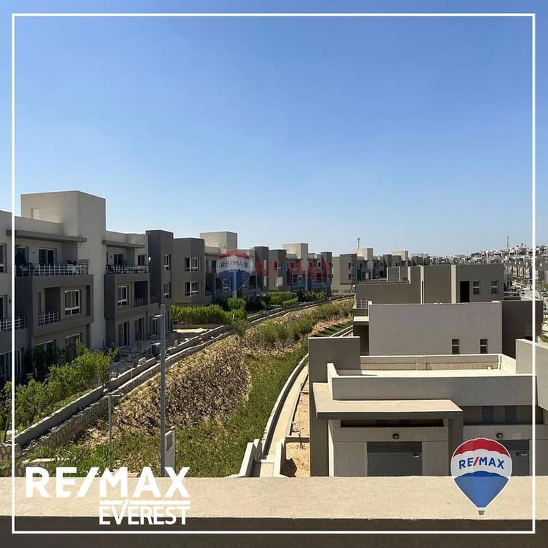 Townhouse Corner for sale in  Etapa Compound - Sheikh Zayed 1