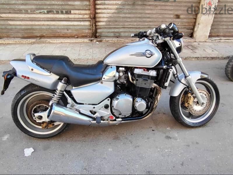 هوندا x4    1300cc 0