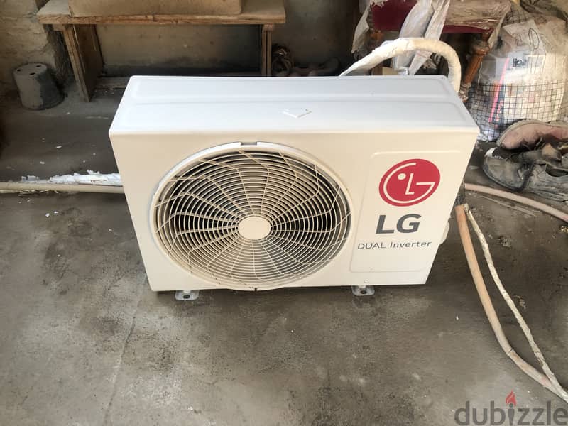 LG Dual Cool Air Conditioner, 1.5 HP, Cooling And Heating-S4-W12JARMA 3