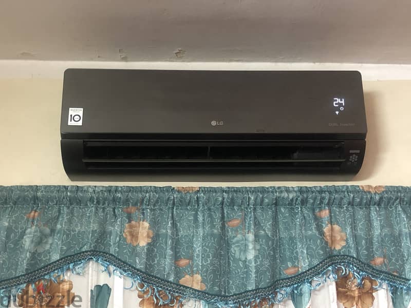 LG Dual Cool Air Conditioner, 1.5 HP, Cooling And Heating-S4-W12JARMA 4