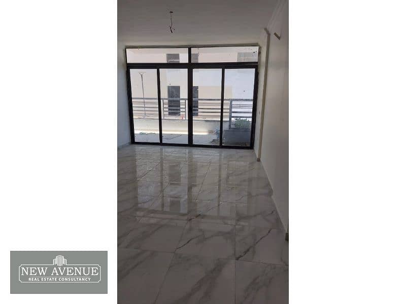 Apartment for sale  ready to move fully finished in the icon newcairo 4