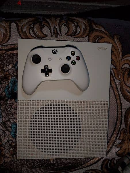 جهاز xbox one s منافس بلستيشن 4 اقرا الوصف 2