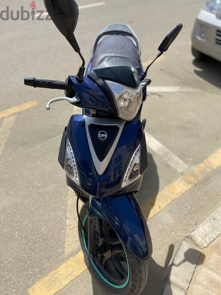 scooter 200cc 2019 sym 1