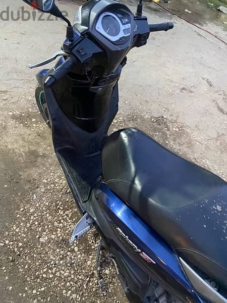 scooter 200cc 2019 sym 6