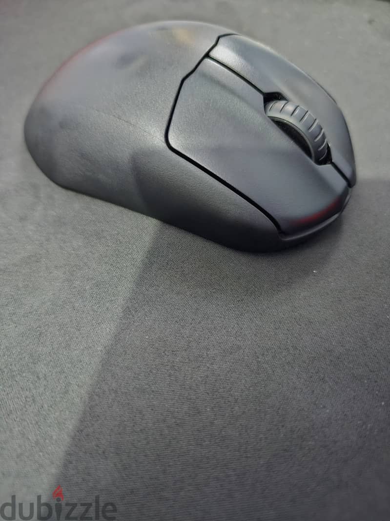 ماوس لاسلكي بحالة الجديد . . . SteelSeries Prime Wireless Gaming Mouse 4