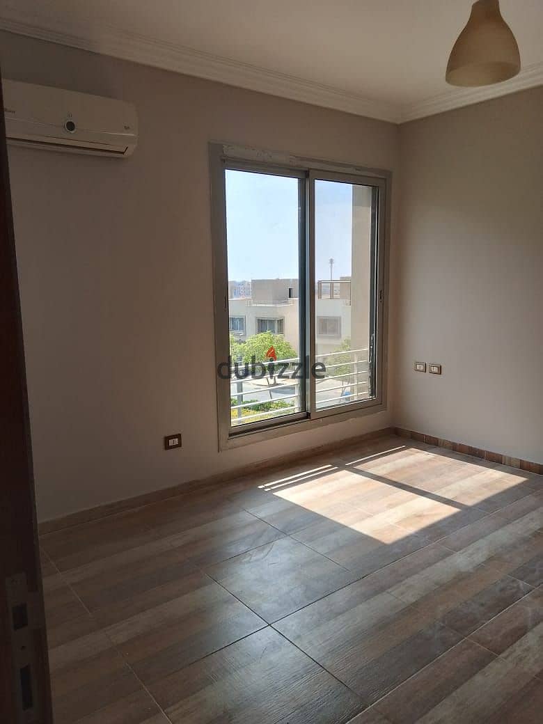 For Rent Lowest Price in The Market Apartment in Compound VGK 2