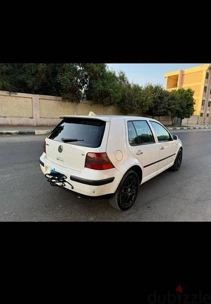 Volkswagen Golf 2000 3