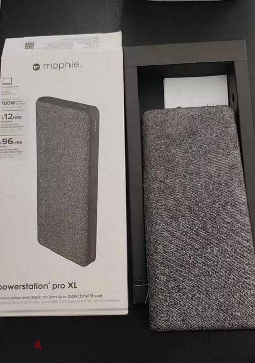 Mophie brand mobile power bank, 25,000mah 0