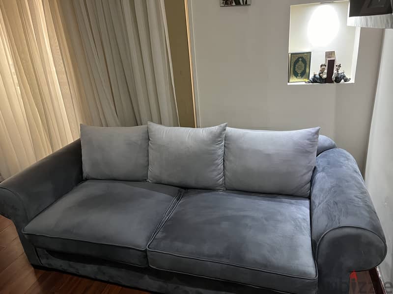 sofa for sale - كنبة فقط للبيع 2