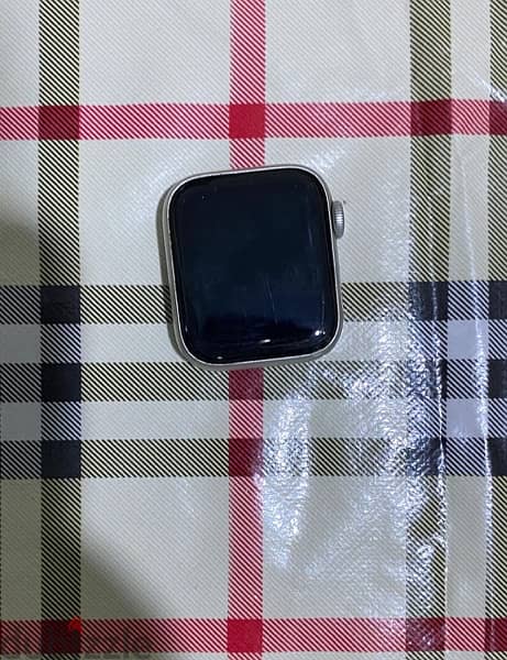 Apple watch 4 With box & charger 6