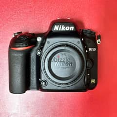 nikon D750 with box