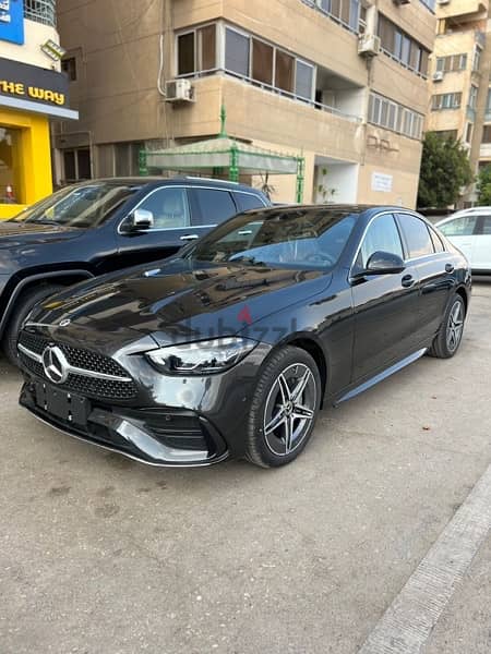 Mercedes-Benz C180 2023 1