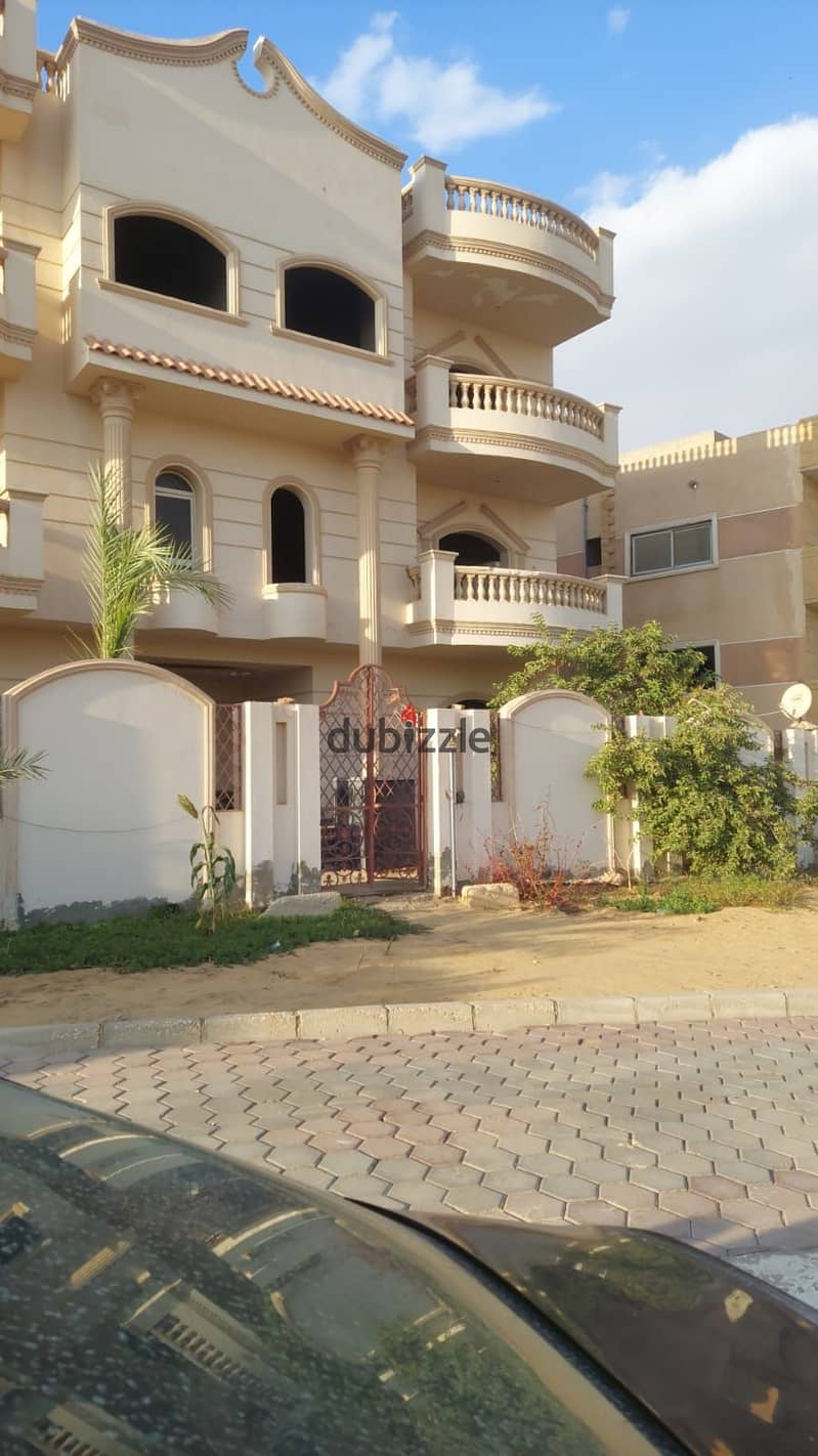 villa for sale 2260m - L760m El shorouk 5