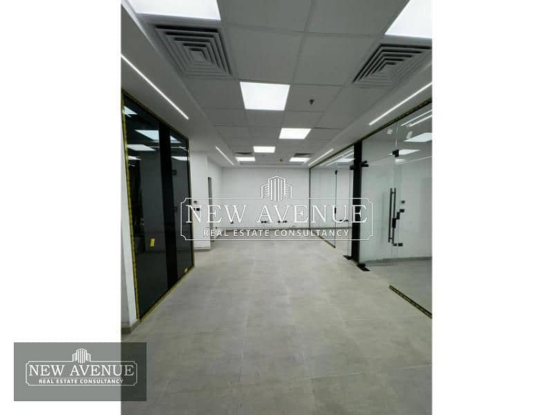 Office 145M in Hydepark For sale 100k least price 6