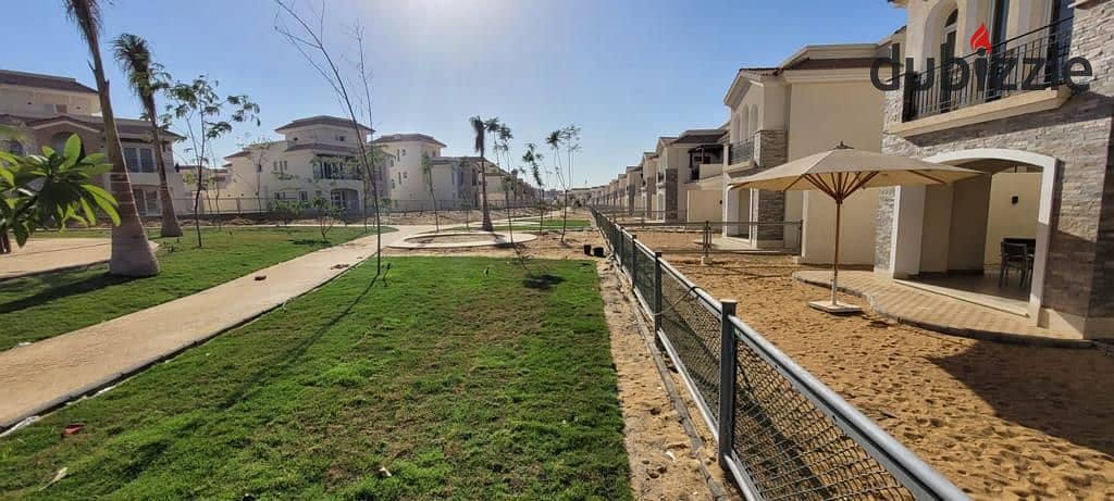 Resale Townhouse Middle in Al Maqsad, finished, immediate receipt, at a special price 1