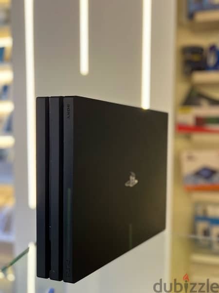 PS4 PRO بضمان 0