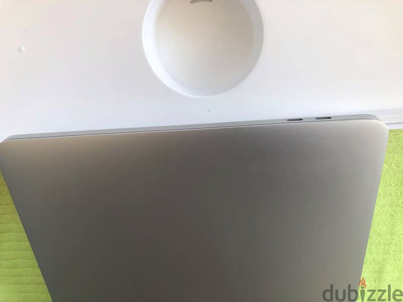 MacBook Pro 2017 | Core i5 | 13.3 inch | 8GB Ram | 512 Storage | Touch 2