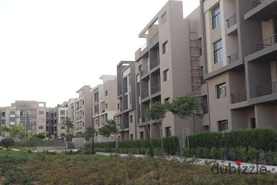 Apartments for sale 3 bedrooms under market price in fifth square elmarassem المراسم new cairo 8