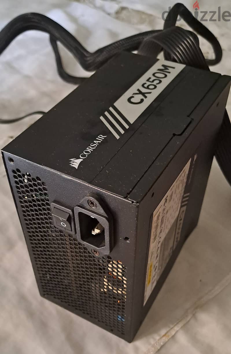 باور سبلاي كورسير corsair 650 وات 3