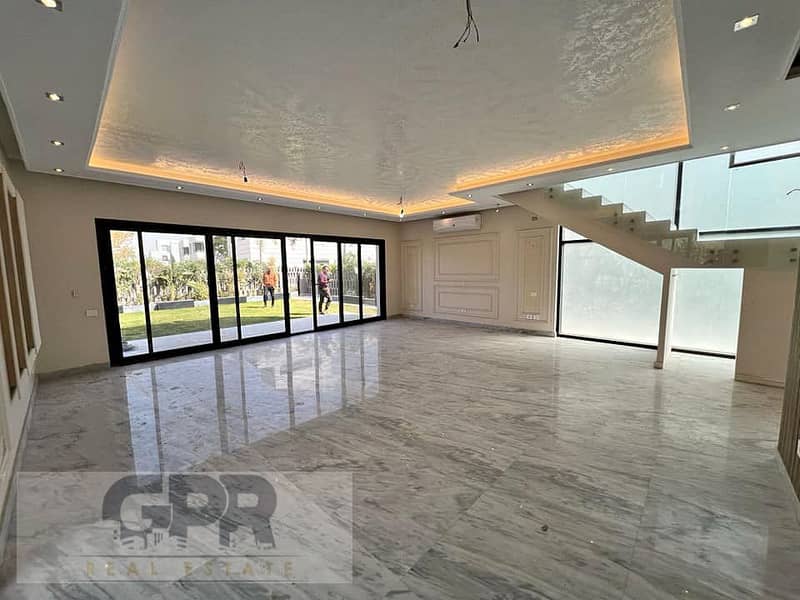 جاردن دوبلكس 3غرف نوم متشطبة ع المفتاح خلف المركز الطبي العالمي في كمبوند البروج - garden duplex 3Beds for sale in al burouj compound 1