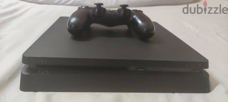 ps4 slim 1