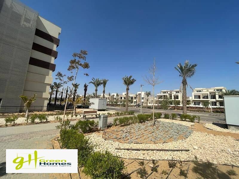 Standalone with very prime location and best price with Installments in Palm Hills New Cairo 3