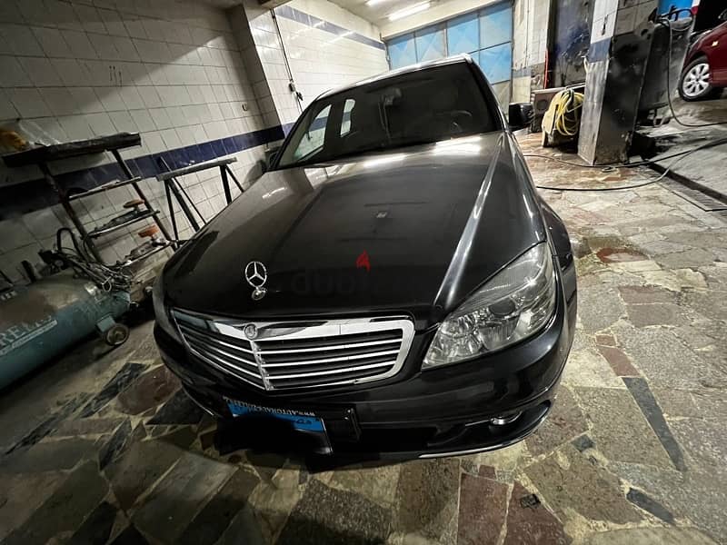 Mercedes-Benz C180 2010 4