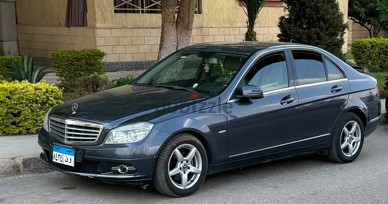 Mercedes-Benz C180 2010 5