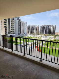 for rent in Z Towers 3 Bedroom . First use. kitchen and air condition . Full Garden View