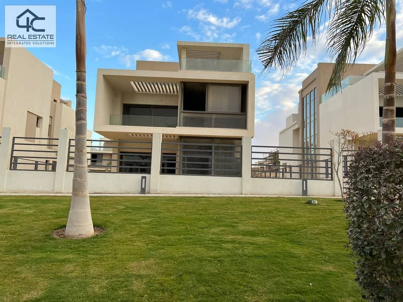 Ready to move Townhouse corner semi finished For Sale in Fifth Square - AlMarasem 8